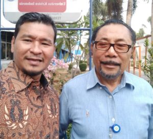 Direktur Eksekutif Lembaga Kajian Studi Masyarakat dan Negara (LAKSAMANA) Samuel F Silaen bersama Anggota DPD RI John Pieris, di Jakarta, Jumat (20/09/2019).