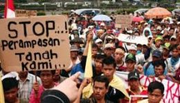 Nasib Rakyat Indonesia Dipertaruhkan di Senayan, DPR Tidak Pro Rakyat, Ayo Tolak Pengesahan Revisi Undang-Undang Pertanahan.