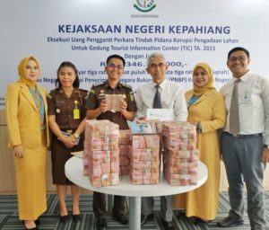 Eksekusi Kasus Tindak Pidana Korupsi, Kejaksaan Negeri Kepahiang-Bengkulu Setorkan Uang Sebesar Rp 3 Miliar Ke Kas Negara.