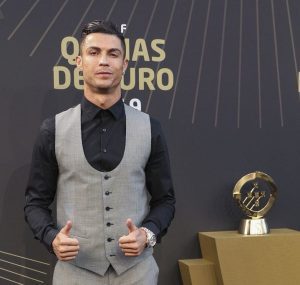 Wow, Sekali Posting di Instagram, Cristiano Ronaldo Dapat Duit Rp 17 Miliar - Cristiano Ronaldo, manusia dengan followers Instagram terbanyak. (Foto:Getty Images/Carlos Rodrigues)
