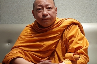 Foto: Rohaniawan Buddhis senior, Bikkhu Bodhi Wijaya Ng Jagarapanno atau yang akrab dikenal Banthe Bodhi. (Dok)
